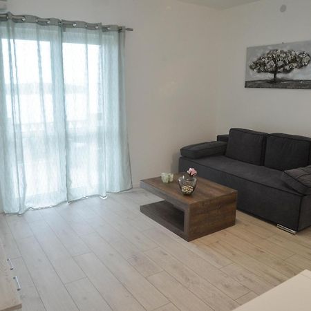 Apartments Mavra-쿠클리차 외부 사진