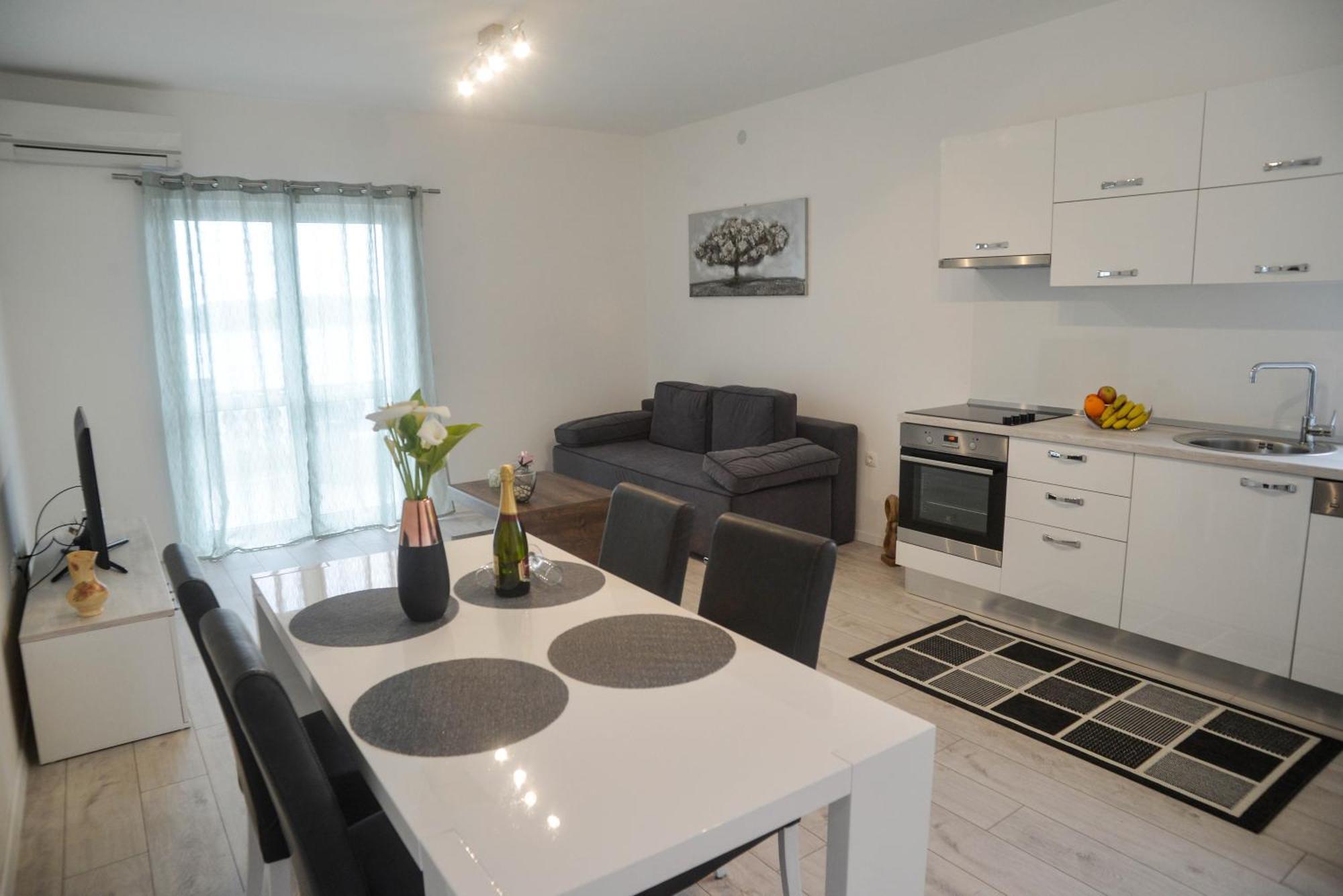 Apartments Mavra-쿠클리차 외부 사진